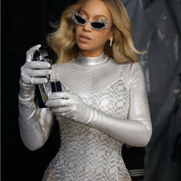 Ce Noir 7ml Deluxe  Travel Sample. Spray. - Picture 7 of 8